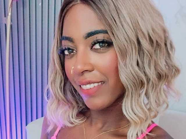 Profilin fotoğrafı ebonydreams01