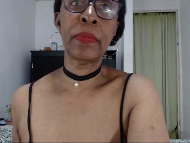 Yayın ekran görüntüleri ebonymilf