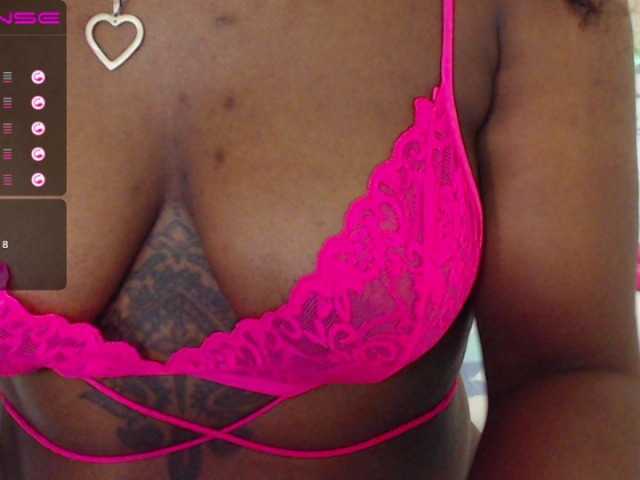 Fotoğraflar ebonyscarlet #Ebony #panties #bounce my #boobs / #Topless / Eat my #ass in PVT show! squirt show at goal!! 500tk