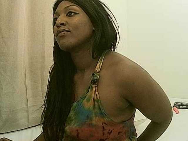 Fotoğraflar EbonyStar3578 she is single ... make her your woman