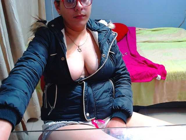 Fotoğraflar electrahorny #hornypussy #GoalMasturbation #sexyhot #livetouch #cum #latina