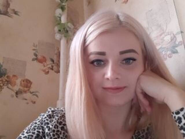 Yayın ekran görüntüleri ElegantBlonda