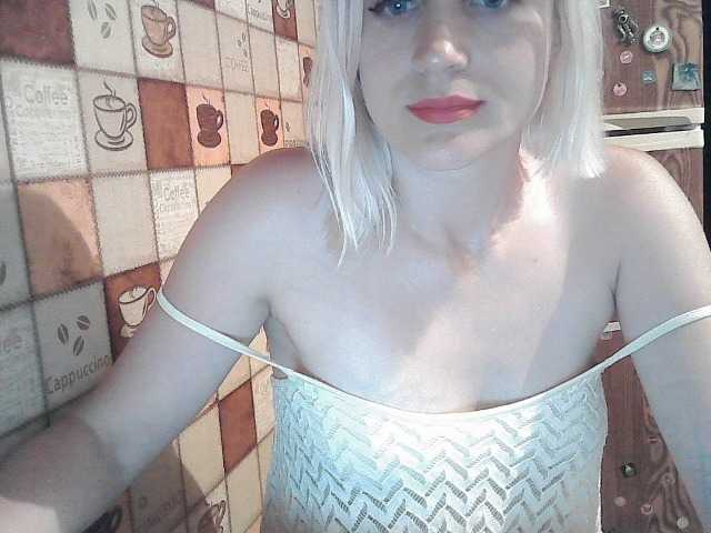 Yayın ekran görüntüleri ElegantBlonda