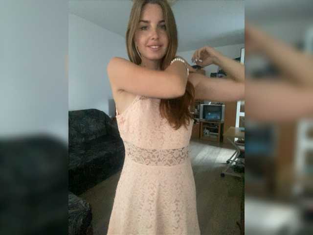 Yayın ekran görüntüleri ElenaStrawberry