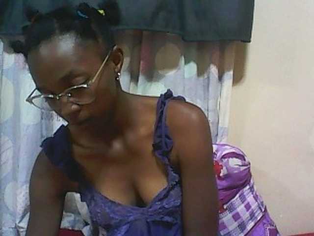 Yayın ekran görüntüleri ElianeXhot