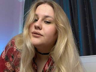 Erotik görüntülü sohbet ElienArinly