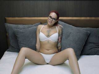 Erotik görüntülü sohbet ElinaRubels