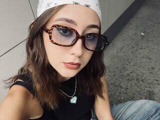 Erotik görüntülü sohbet ElizaDarleen