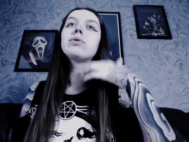Yayın ekran görüntüleri EllaDark