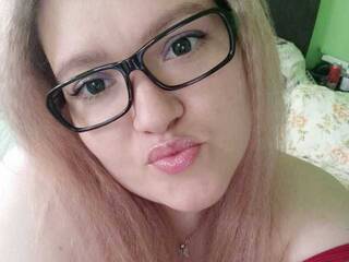 Erotik görüntülü sohbet Ellaryy