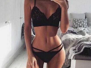 Erotik görüntülü sohbet ElleDeyn