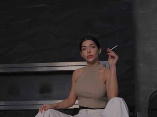 Erotik görüntülü sohbet EllisMoor