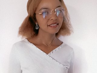 Erotik görüntülü sohbet ELODIE12