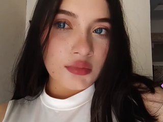 Erotik görüntülü sohbet EloodieCollins