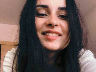 Erotik görüntülü sohbet ElvineRosy