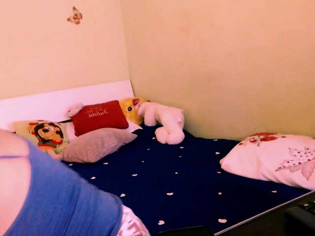 Yayın ekran görüntüleri EmeraldElla