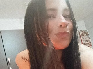 Erotik görüntülü sohbet EMILIA-BLACK