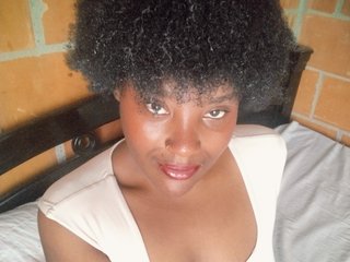 Erotik görüntülü sohbet EmiliAddams