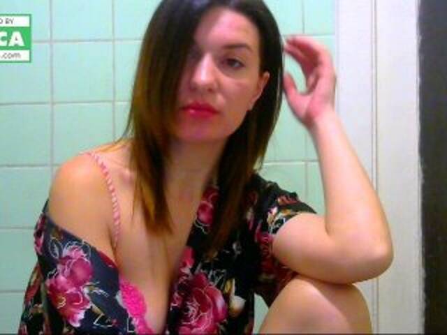 Yayın ekran görüntüleri emillly