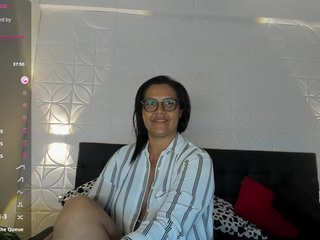 Erotik görüntülü sohbet Emilly