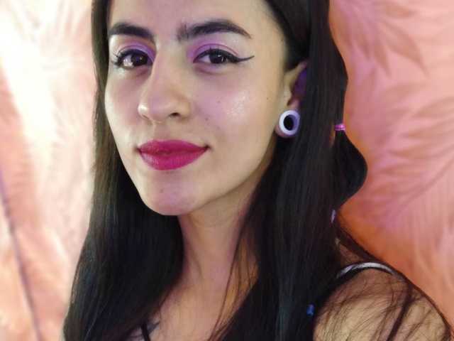 Profilin fotoğrafı Emily-Ass