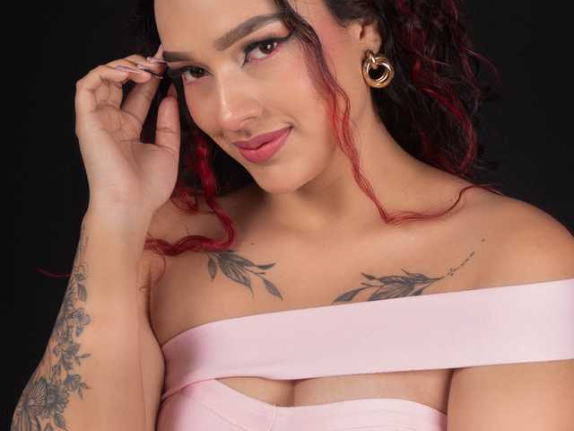 Profilin fotoğrafı Emily-Foxyy