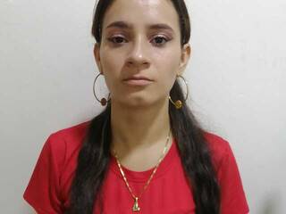 Erotik görüntülü sohbet Emily-wilson