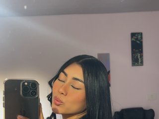 Erotik görüntülü sohbet Emily22x