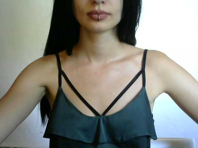 Fotoğraflar EmilyCherry 2000: want play with my pussy , help me;) 644: thank #naked 200 tokens| 1356: and I will play with my pussy |your nickname on my body 100 tokens