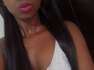 Erotik görüntülü sohbet EmilyLov