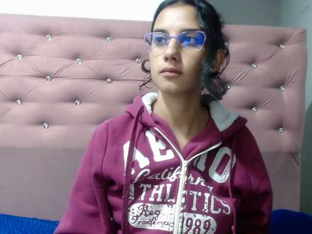 Yayın ekran görüntüleri EmilyRaid