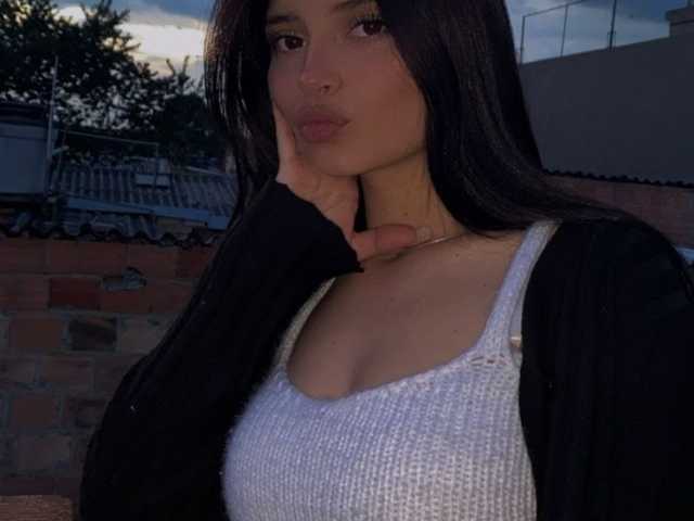 Profilin fotoğrafı Emilyywhiite