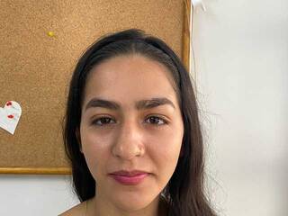 Erotik görüntülü sohbet Emma-victoria