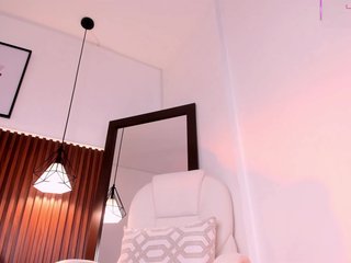 Erotik görüntülü sohbet Emma-white