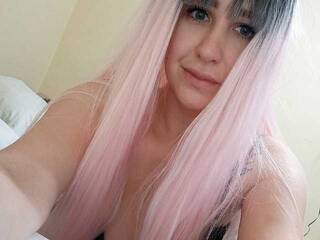 Erotik görüntülü sohbet EmmaBlar