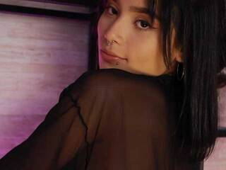 Erotik görüntülü sohbet EmmaDuff