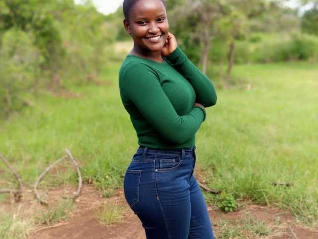 Profilin fotoğrafı Emphi-30