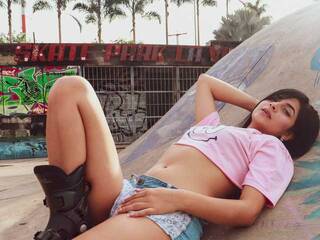 Erotik görüntülü sohbet emyfoxx