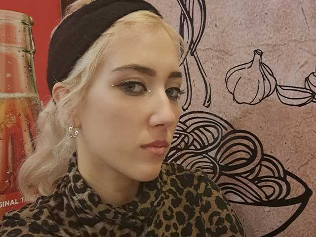 Profilin fotoğrafı eroticblondiee