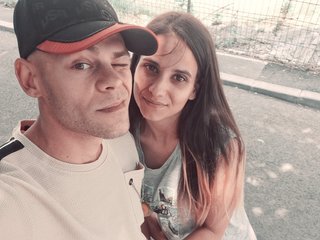 Erotik görüntülü sohbet ErykaAndGrey