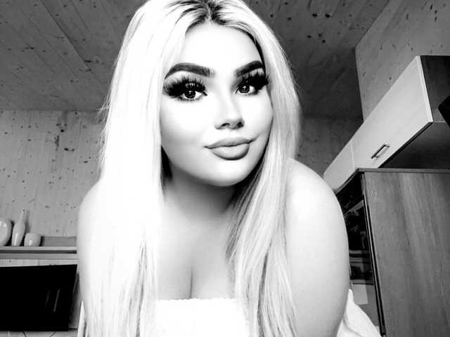 Profilin fotoğrafı esleyy-boobs