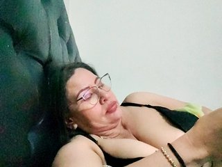 Erotik görüntülü sohbet esmeraldamilf