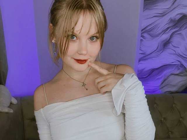 Profilin fotoğrafı Essie-Fanning