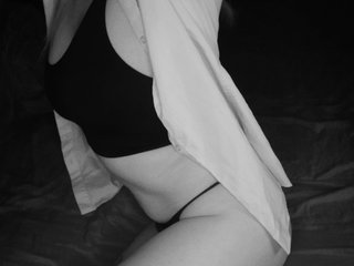 Erotik görüntülü sohbet Essy-Vettie