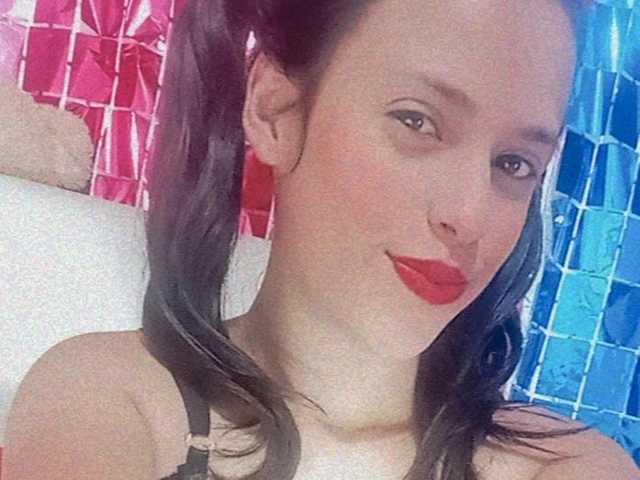 Profilin fotoğrafı estefania18