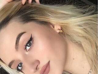 Erotik görüntülü sohbet EsterLovely