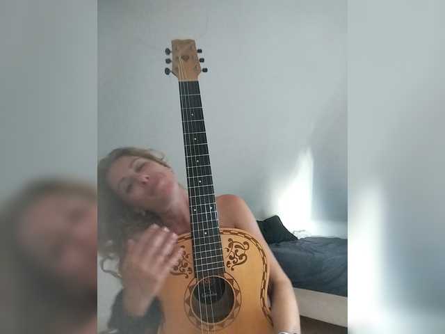 Yayın ekran görüntüleri Eva2U