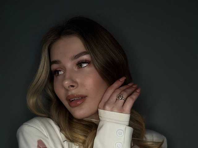 Profilin fotoğrafı EvaEllis