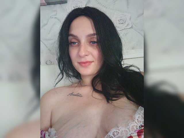 Yayın ekran görüntüleri Evarozali