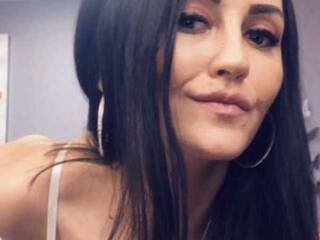 Erotik görüntülü sohbet evellynsinner